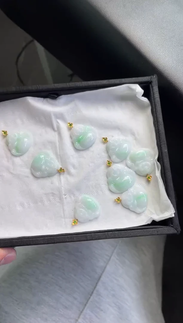 颈饰18K金镶嵌翡翠DDJ52515/多样性发一