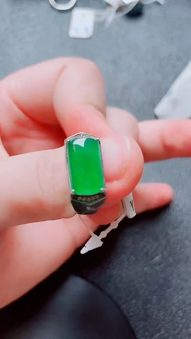 银S925镶嵌戒指翡翠翡翠