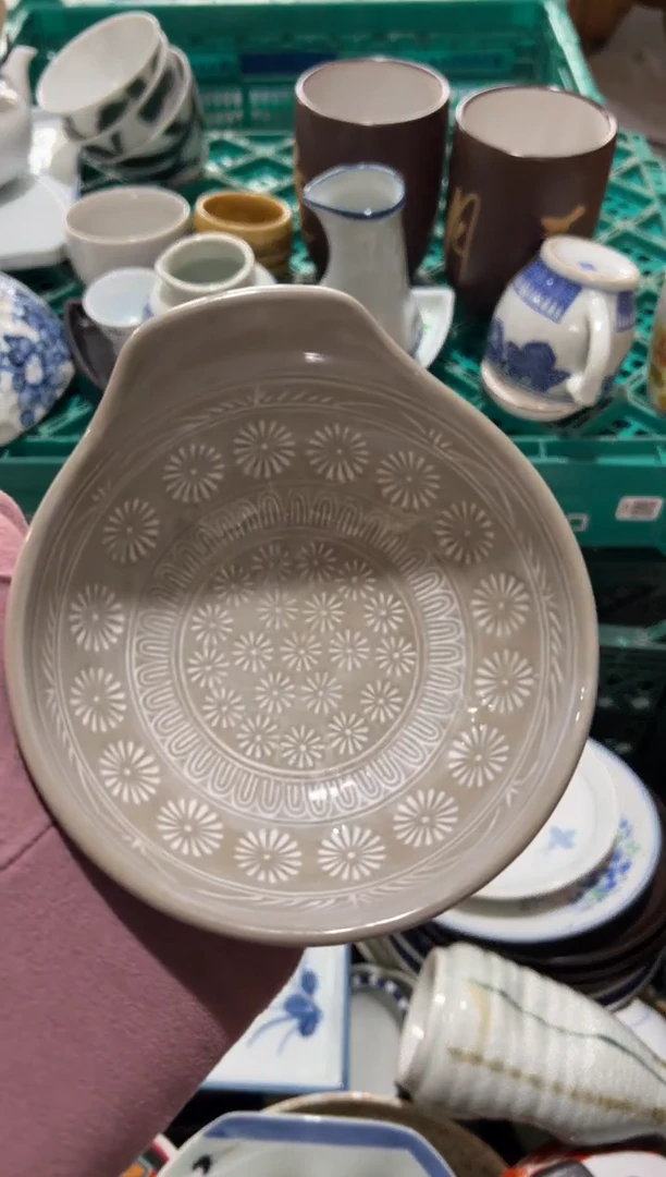 小***依小小中古商品 默认瑕疵 完美主义者慎拍