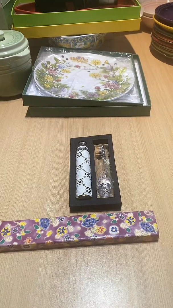 【闪购商品】瓷片锅碗瓢盆一件不剩