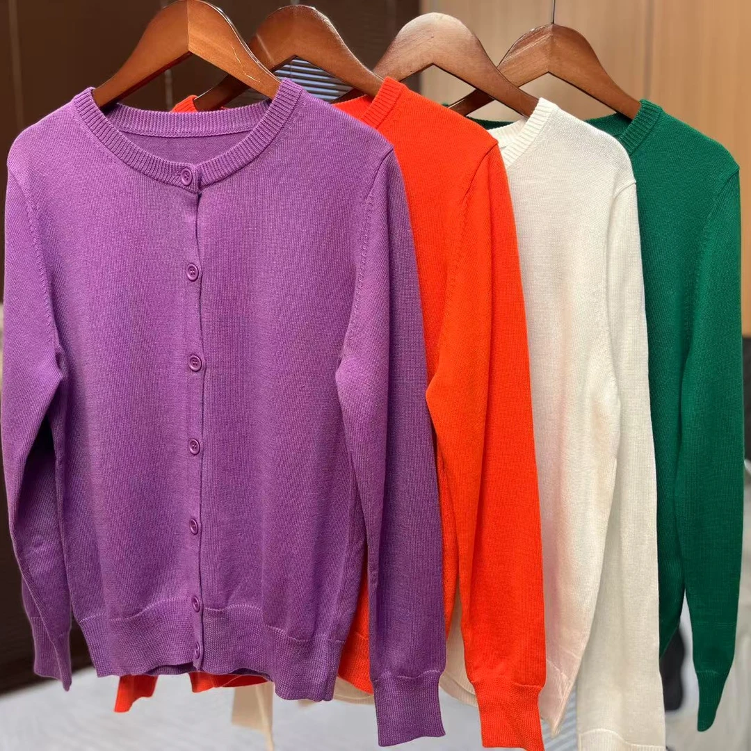 【清仓】羊毛精仿圆领开衫