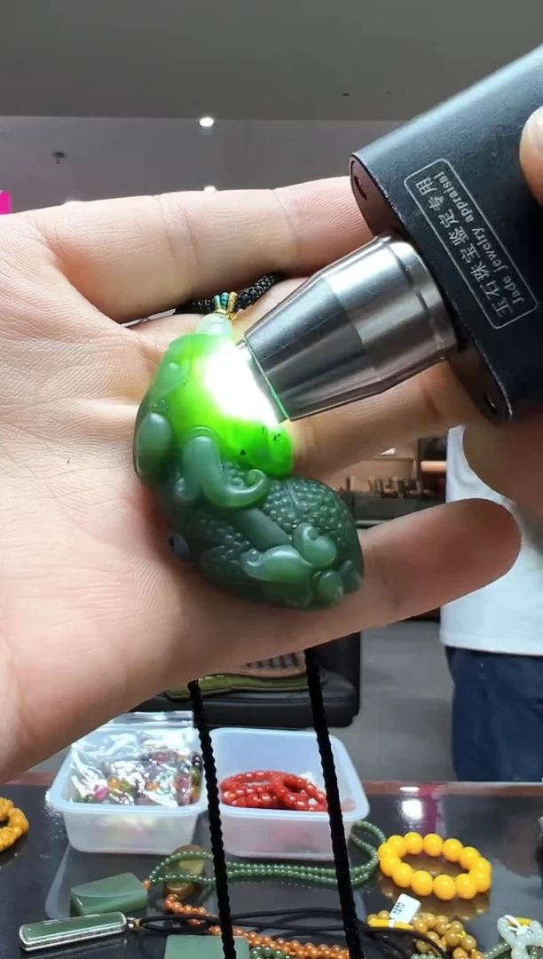 未镶嵌和田玉（碧玉）把件多样性发货其中发一皮丘