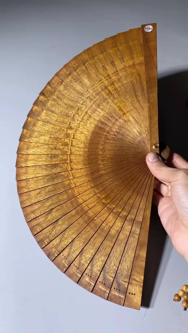 【闪购商品】金丝楠木雕616号21cm精品金丝楠木扇子