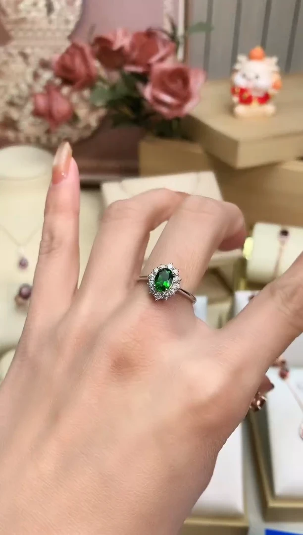 银S925镶嵌透辉石戒指透辉石