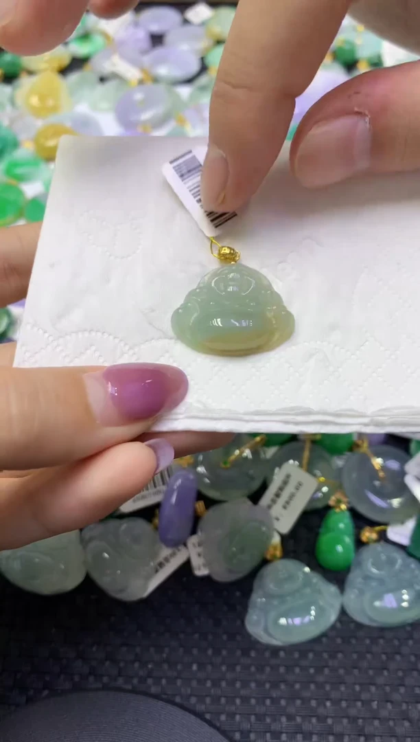 颈饰未镶嵌翡翠天然缅甸翡翠A货