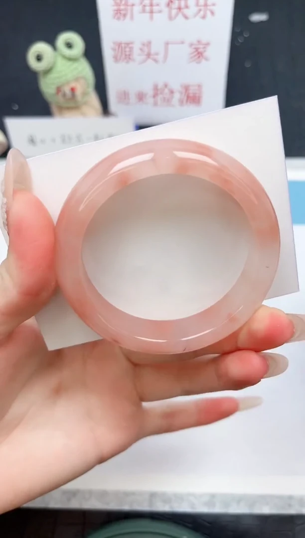 【闪购商品】石英质玉手镯未镶嵌304-52.7