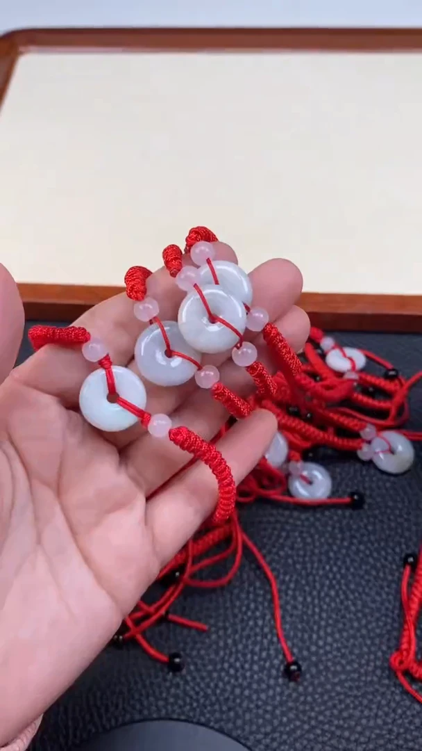 【闪购商品】翡翠手链未镶嵌天然A货翡翠多样性发其一
