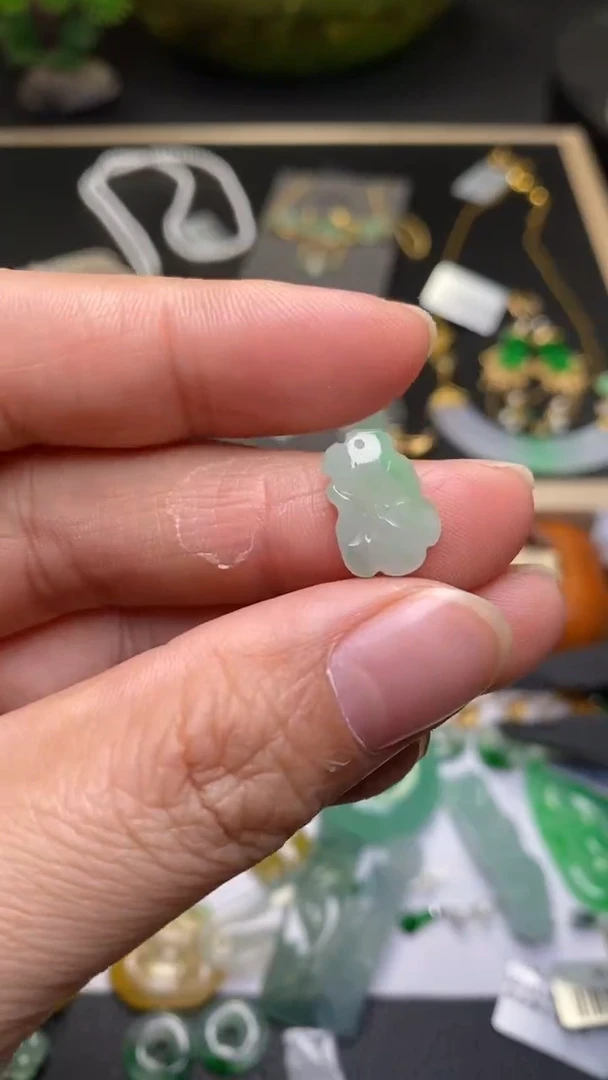 颈饰未镶嵌翡翠净货34560