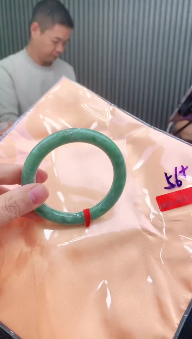 未镶嵌手镯翡翠56