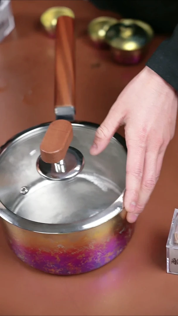 辉哥粉丝福利  小奶橘+锅 渐变色