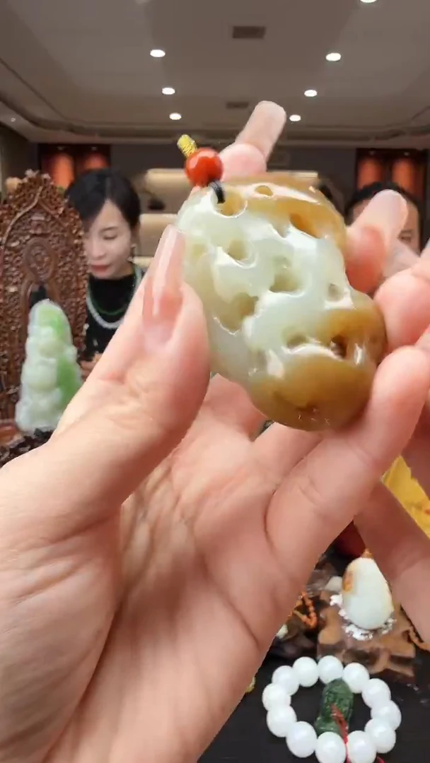 颈饰未镶嵌和田玉66王qm