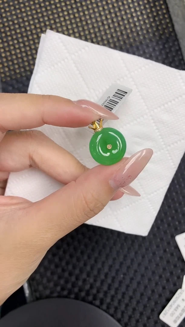 颈饰18K金镶嵌翡翠1111111111