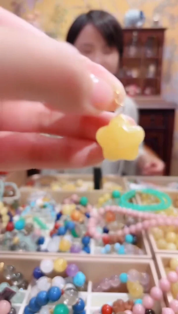 蜜蜡颈饰18K金镶嵌白花蜡，幸运星