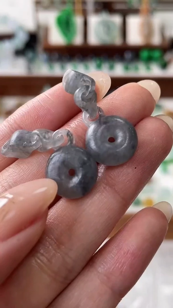 定制翡翠未镶嵌30.1*12.4*4.9乌鸡套环