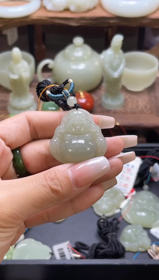 【闪购商品】和田玉吊坠未镶嵌且末青白佛公