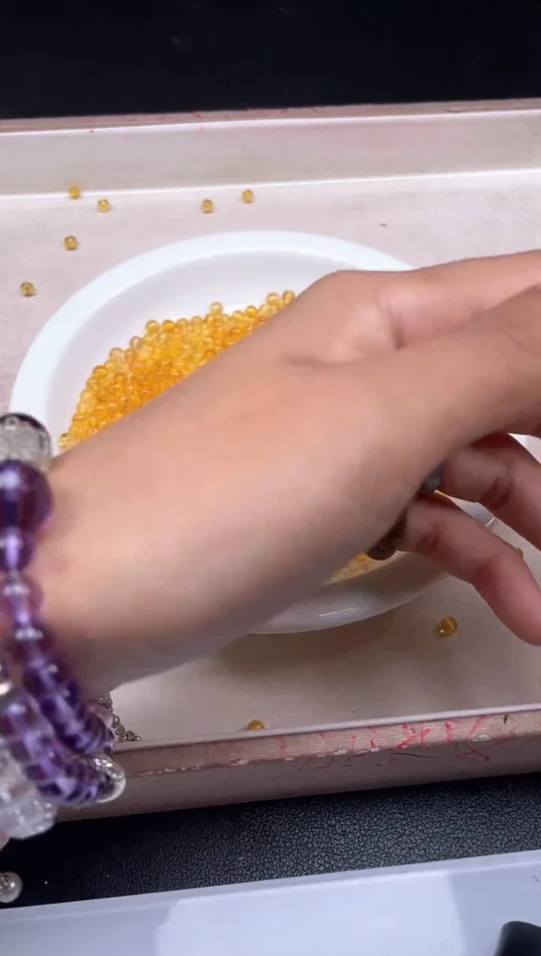 【闪购商品】水晶颈饰未镶嵌w128全净体黄水晶4mm*30颗