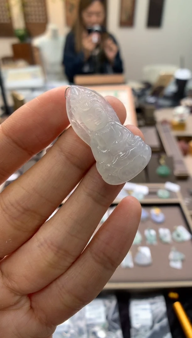 颈饰未镶嵌翡翠宝宝观音