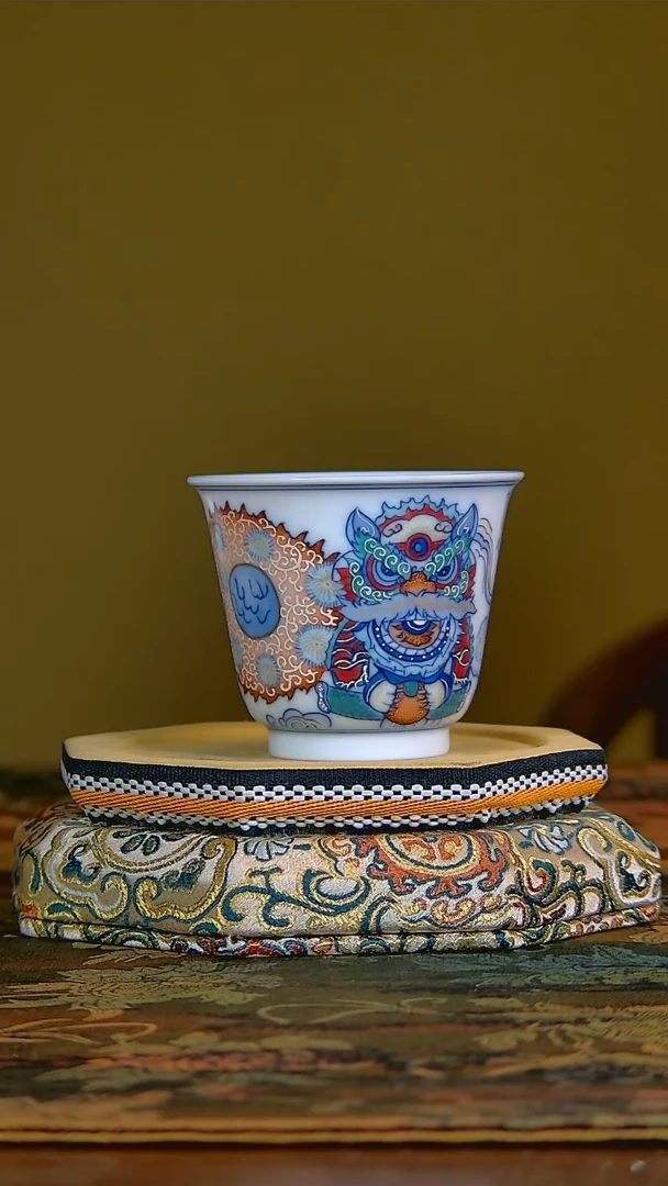 杯手工手绘杯杯很美丽