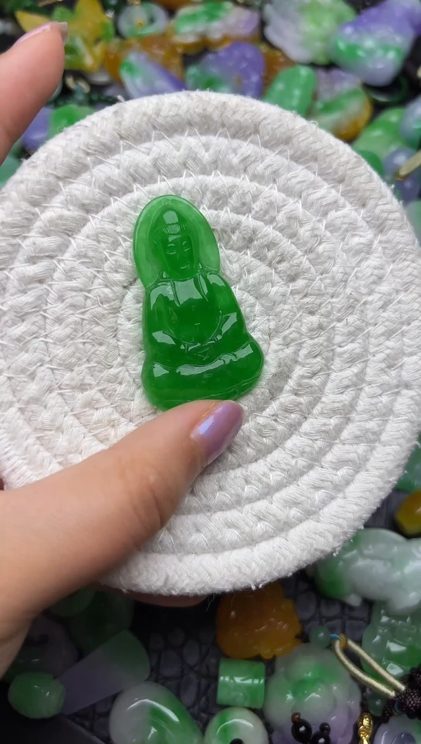 颈饰未镶嵌翡翠缅甸翡翠吊坠