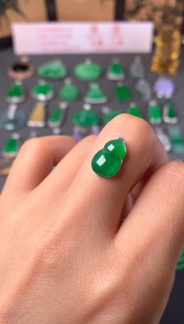 未镶嵌定制翡翠裸石（镶嵌定制）