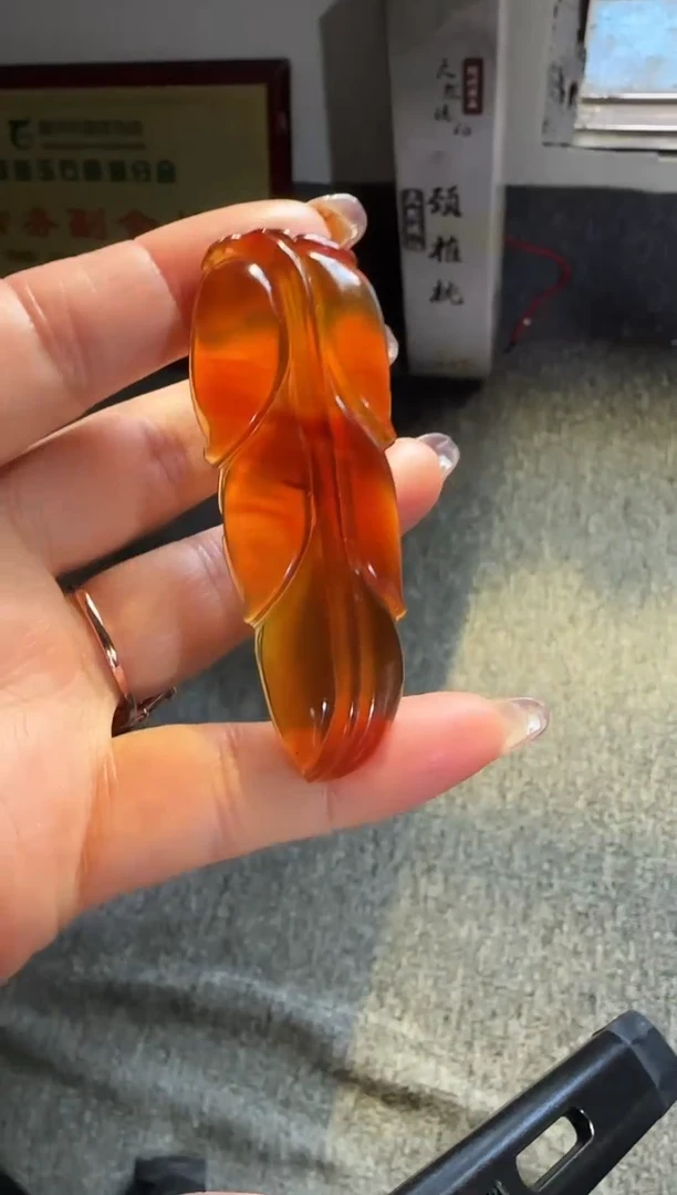 琥珀吊坠(赠链)未镶嵌#79缅甸琥珀吊坠