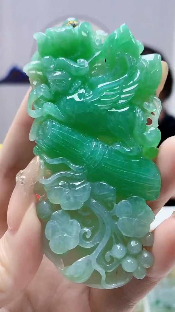 未镶嵌定制翡翠5060DD-毛货挂件90