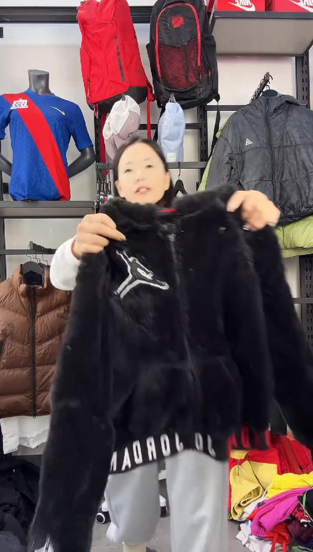 305·编码 瑕疵款直播间过款为准 尺码M145