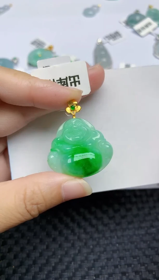 翡翠18K金镶嵌颈饰天然A货翡翠