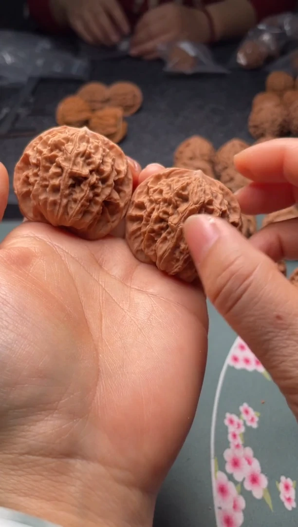 把件文玩核桃w263   盘龙纹 43尺