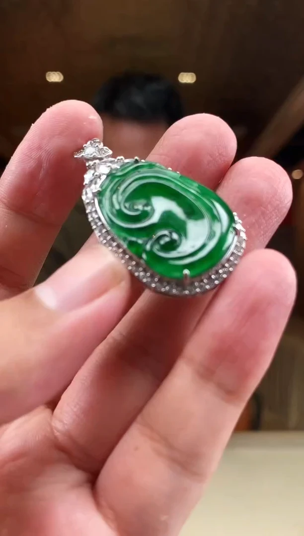 【闪购商品】翡翠颈饰未镶嵌             *342