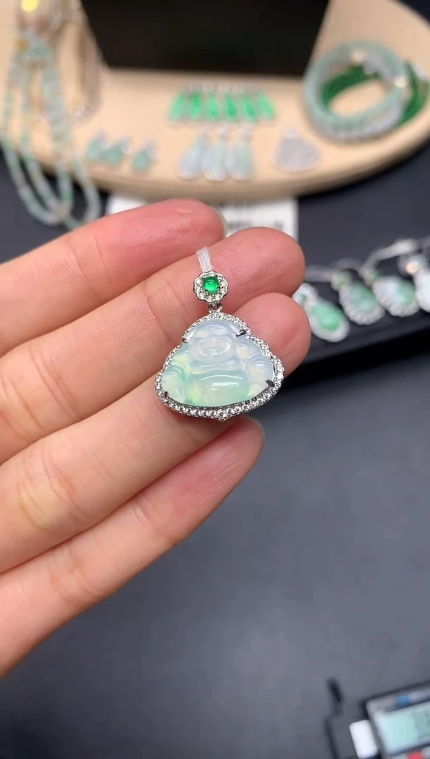 翡翠银S925镶嵌吊坠(不含链)佛公【无服务费】