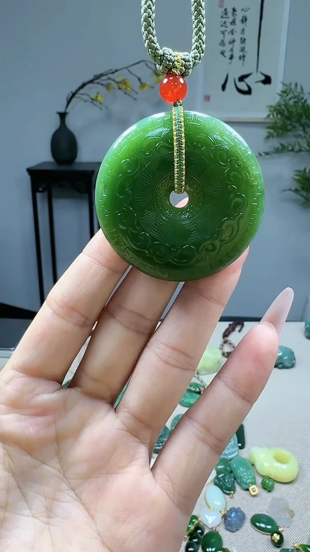 未镶嵌和田玉挂件1