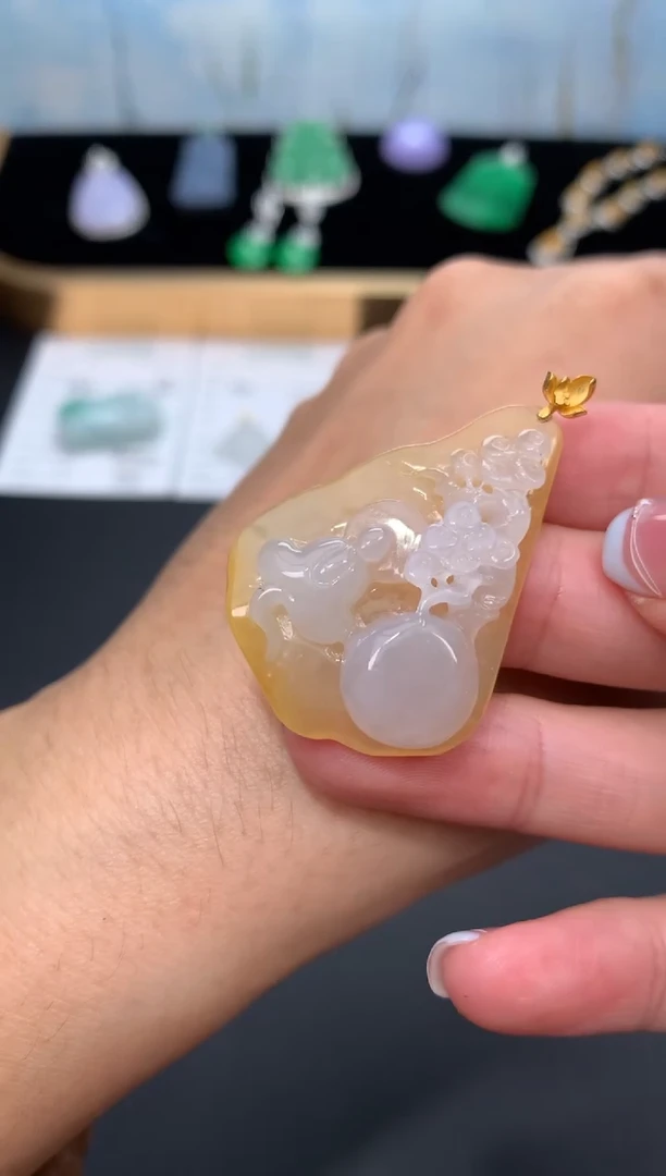 18K金镶嵌定制翡翠48小时鉴赏期 退货不扣服务费