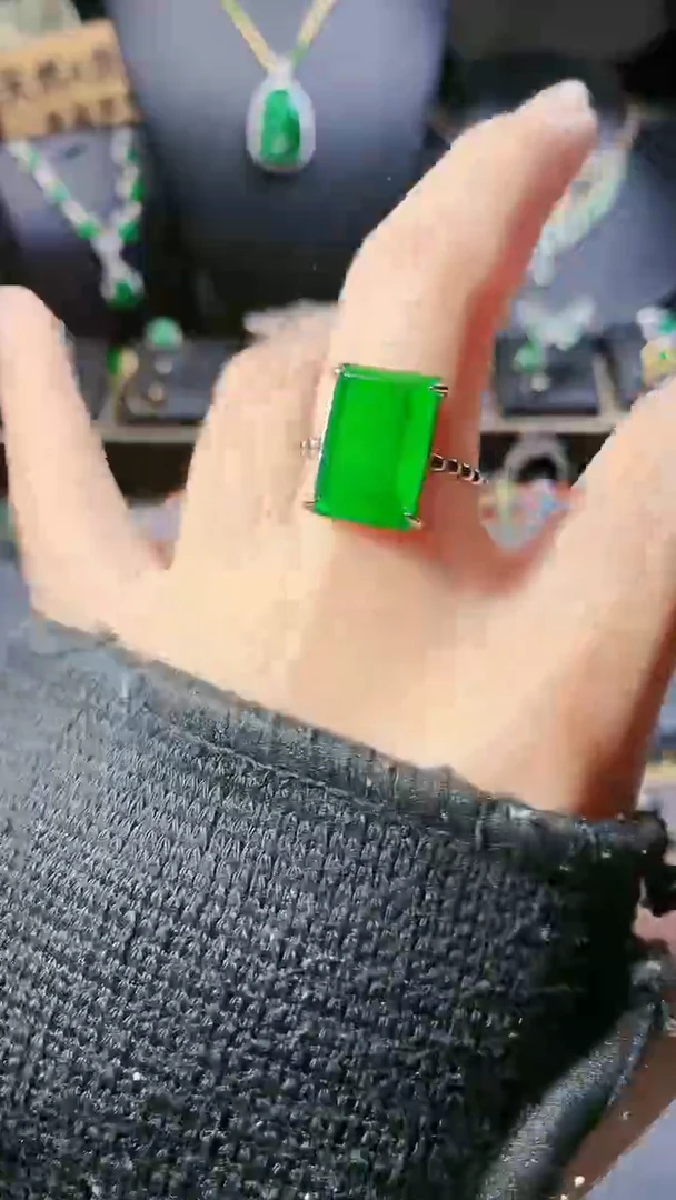 【闪购商品】翡翠戒指银S925镶嵌戒指