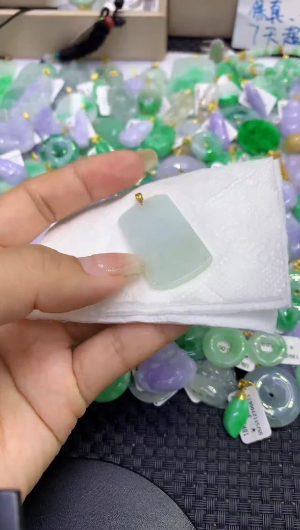 颈饰未镶嵌翡翠天然缅甸A货翡翠