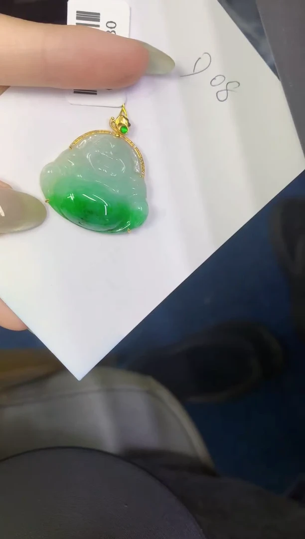 翡翠18K金镶嵌颈饰缅甸天然翡翠A货