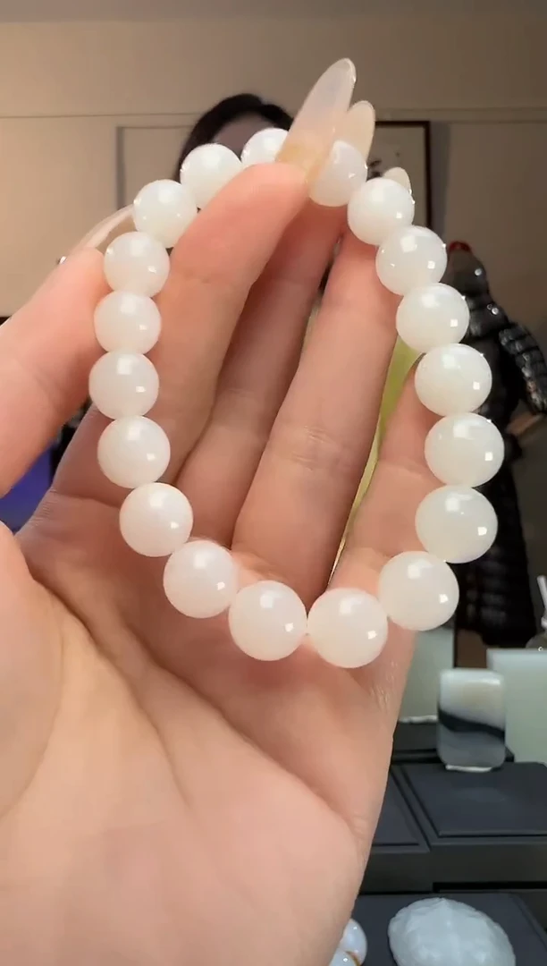 颈饰未镶嵌和田玉白玉圆珠手串
