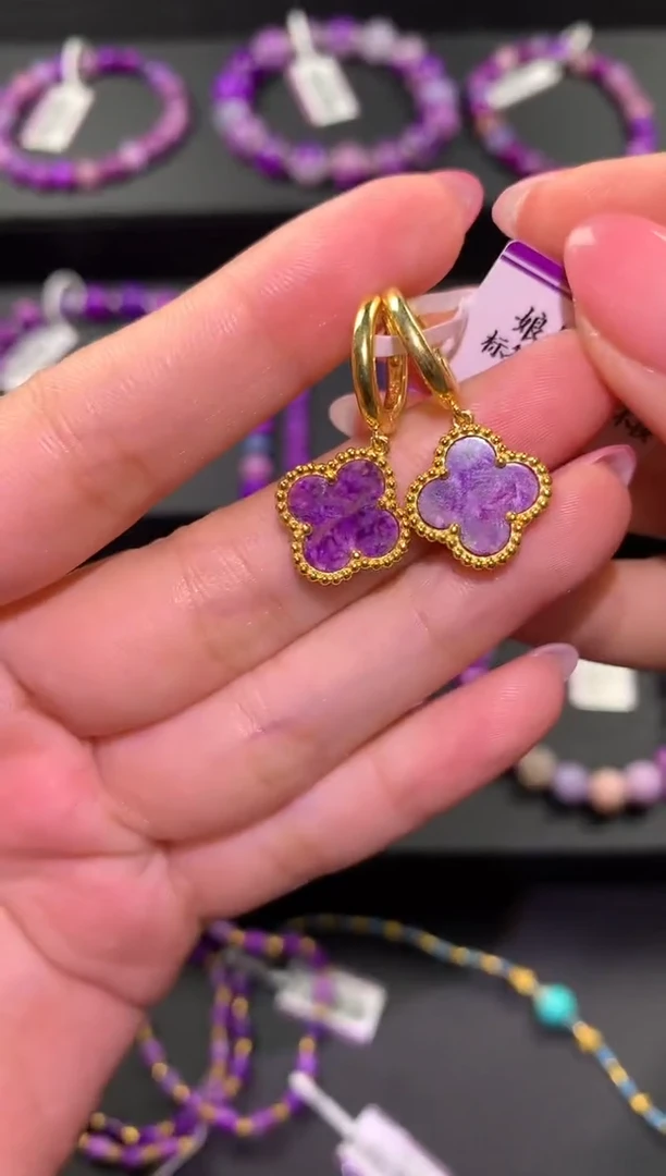 银S925镶嵌苏纪石（舒俱来），耳钉