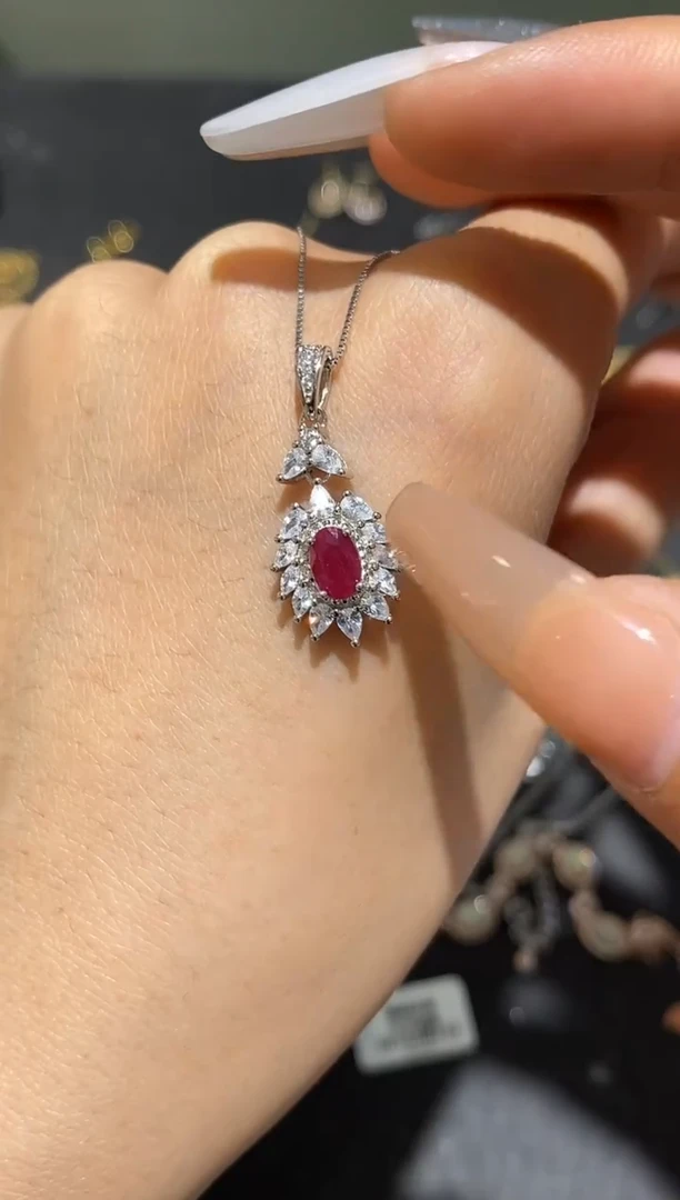颈饰银S925镶嵌红宝石吊坠