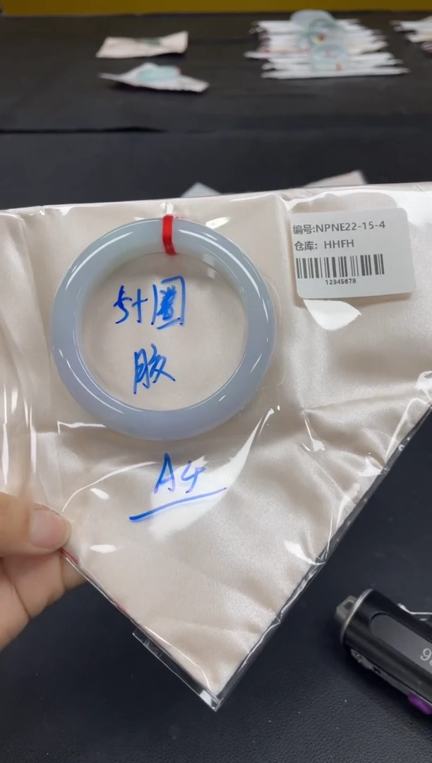 未镶嵌手镯翡翠翡翠手镯