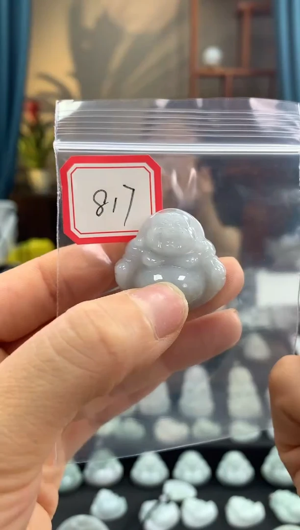 翡翠未镶嵌颈饰佛公817