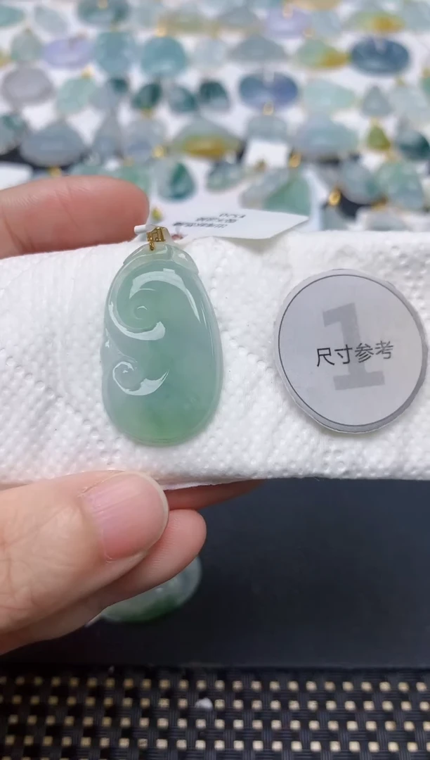 颈饰18K金镶嵌翡翠天然缅甸A货翡翠
