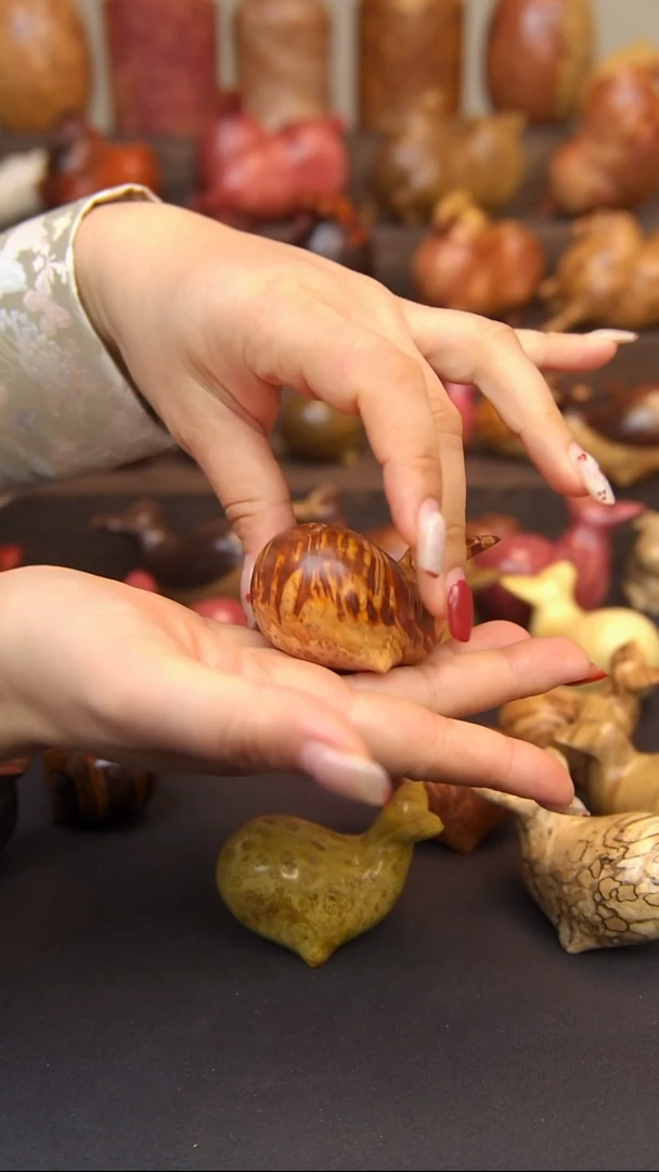 交趾黄檀（大红酸枝）山杏鲸鱼