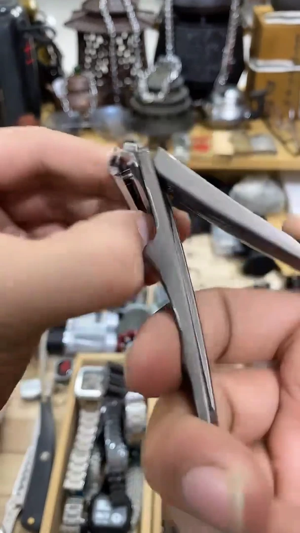 瓷片闪购商品  如图所示