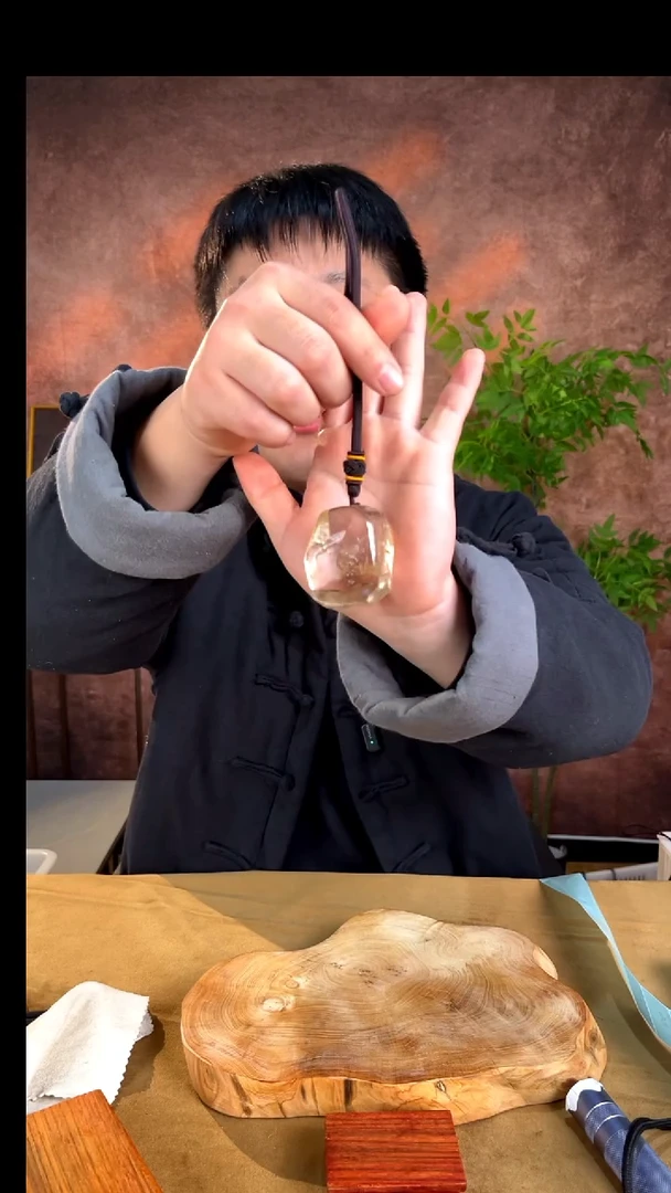 水晶摆件未镶嵌65