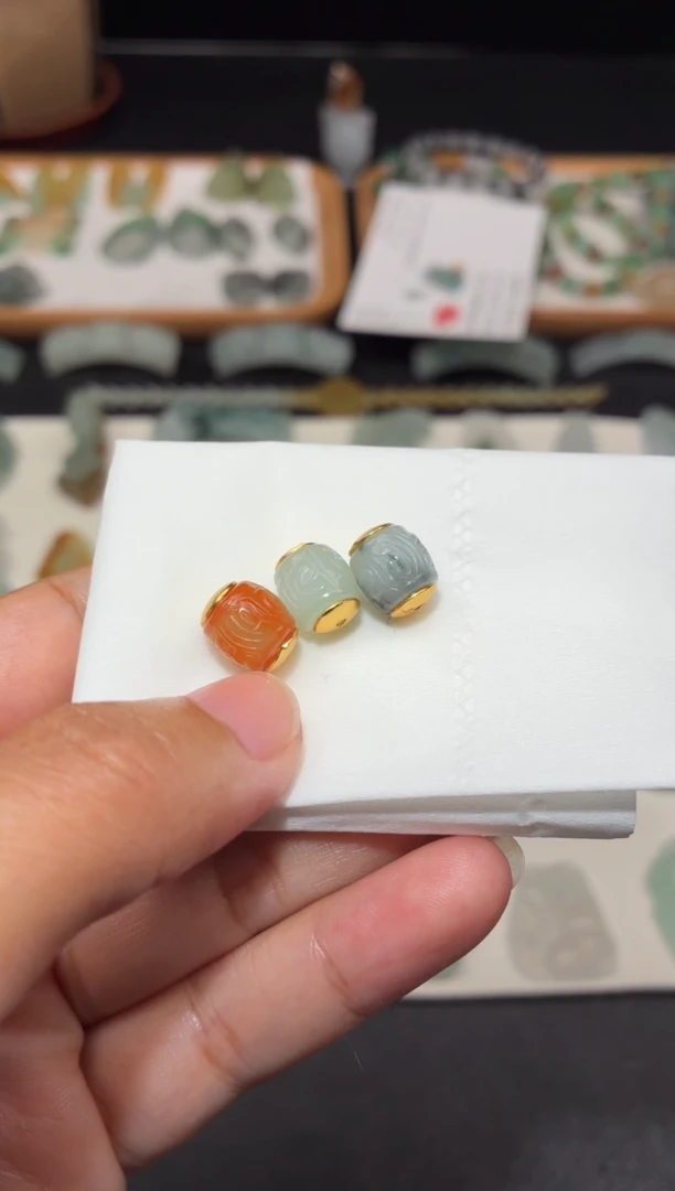 翡翠散珠珠子*3  六字箴言