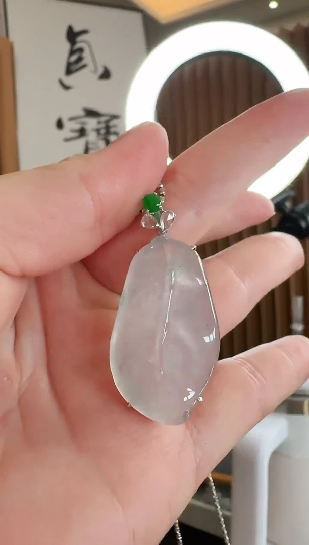 翡翠18K金镶嵌吊坠(不含链)吊坠