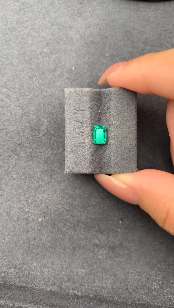 裸石祖母绿0.75ct祖母绿  FH  定制