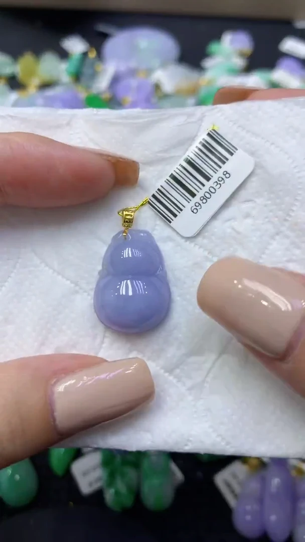 颈饰18K金镶嵌翡翠天然缅甸翡翠A货