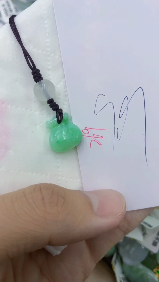 颈饰未镶嵌翡翠11111111111